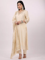 Satrangi Women's Off White Viscose Silk Embroidered Kurta Set with V Neck and Three Fourth Sleeves - Satrangi Fashion