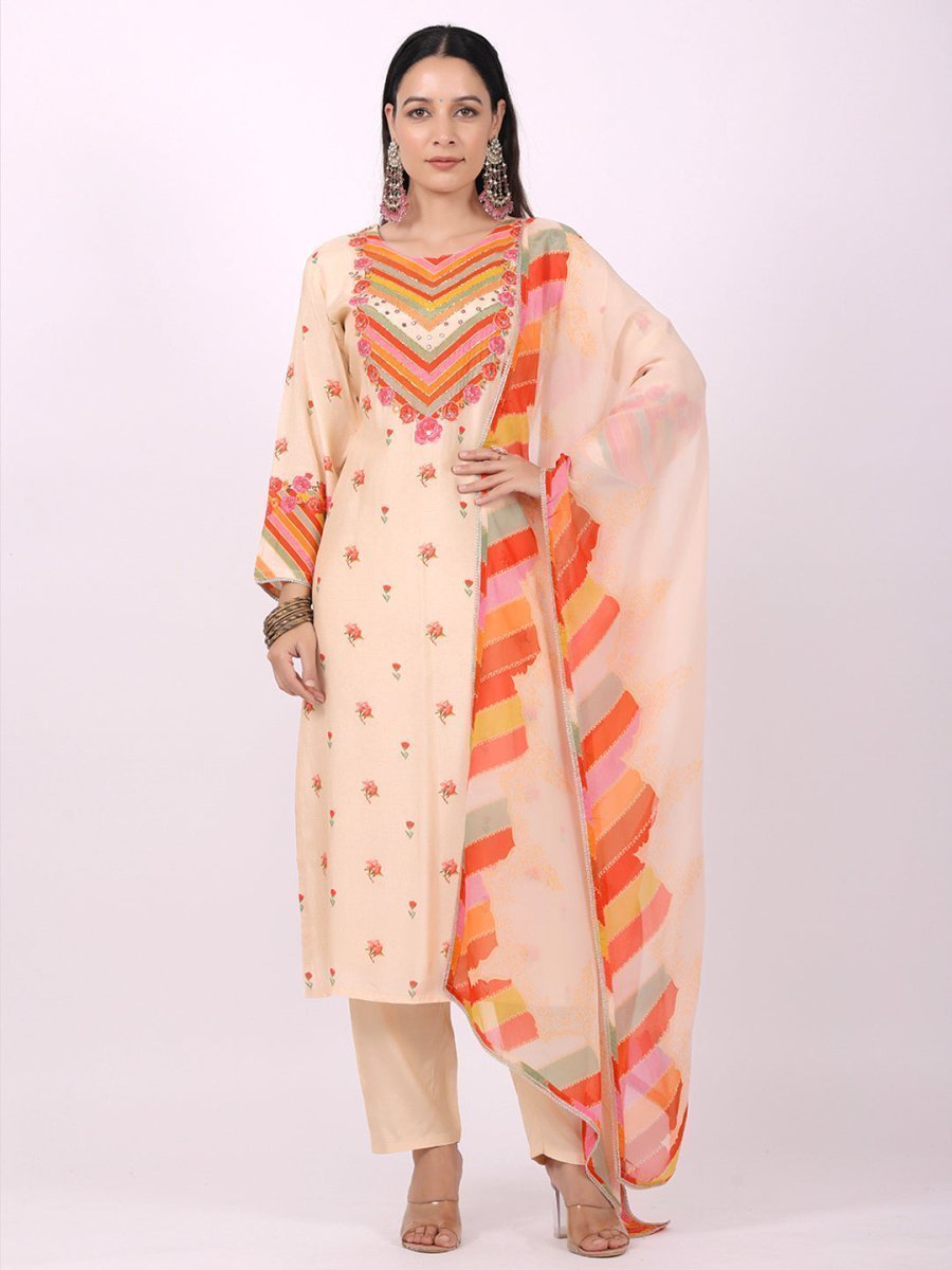 Satrangi Women's Off White Viscose Silk Printed V Neck Three Fourth Sleeve Kurta Set - Satrangi Fashion