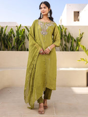 Satrangi Women's Parrot Green Embroidered 3/4th Sleeve Round Neck Kurta & Pant Set - Satrangi Fashion