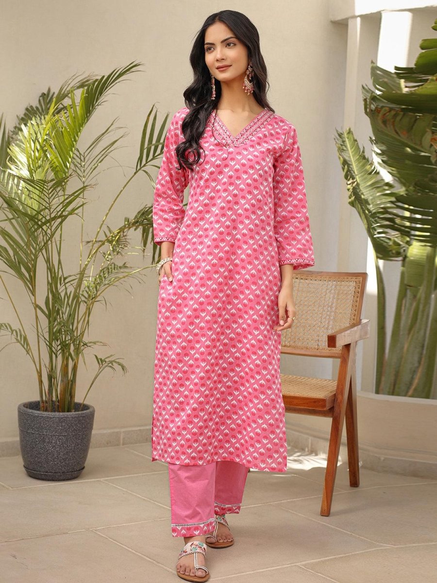 Satrangi Women's Pink Cotton V - Neck 3/4th Sleeve Printed Kurta Pant Set - Satrangi Fashion