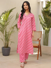 Satrangi Women's Pink Cotton V - Neck 3/4th Sleeve Printed Kurta Pant Set - Satrangi Fashion