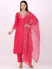 Satrangi Women's Pink Viscose Silk Embroidered 3/4th Sleeve V Neck Kurta Set - Satrangi Fashion