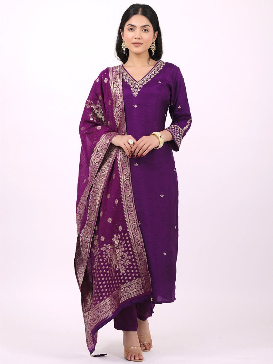 Satrangi Women's Purple Viscose Silk Embroidered 3/4th Sleeve V Neck Kurta Set - Satrangi Fashion