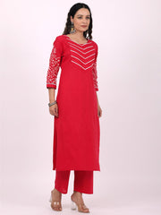 Satrangi Women's Red Cotton Embroidered 3/4th Sleeve Round Neck Kurta Set - Satrangi Fashion